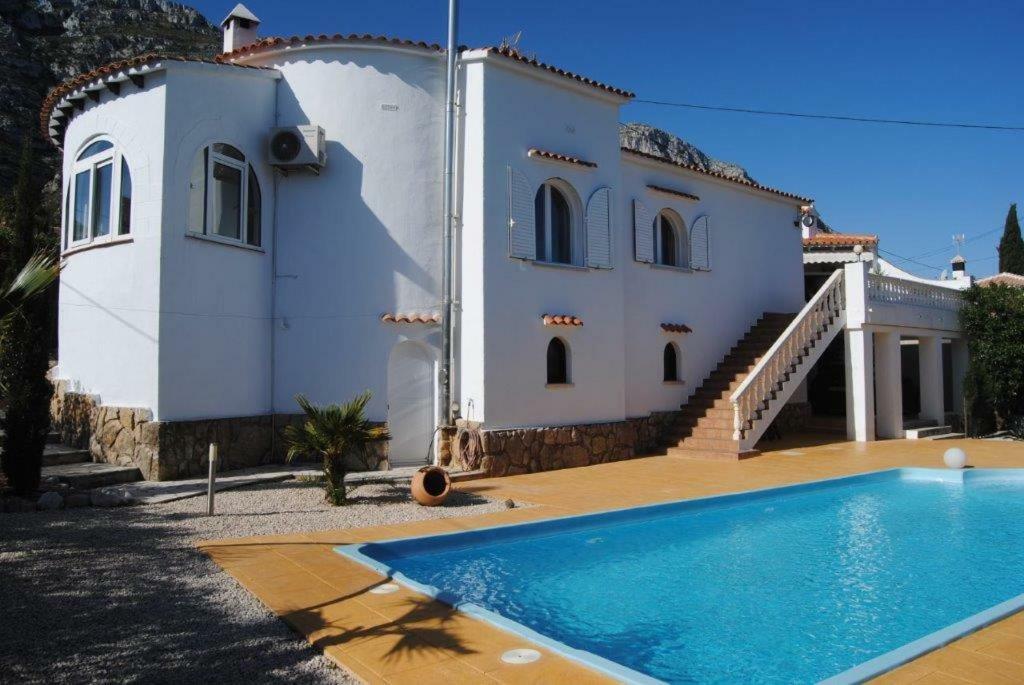 Villa Bozena Dénia Buitenkant foto